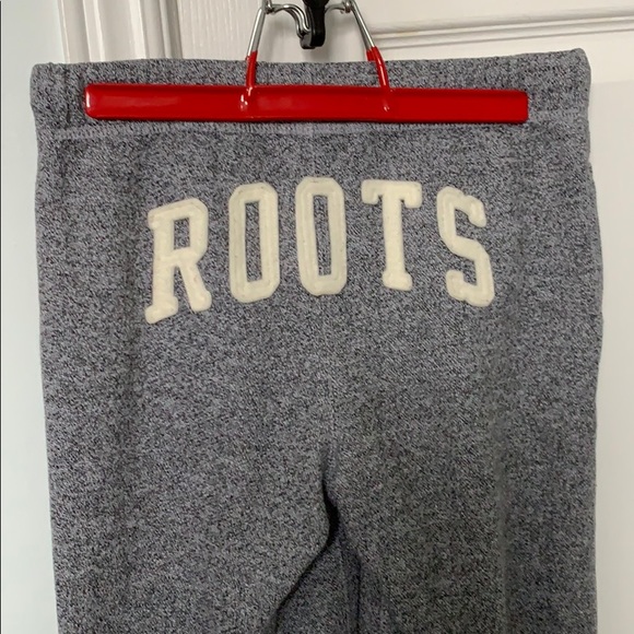Roots Grey Sweapants - Picture 4 of 8